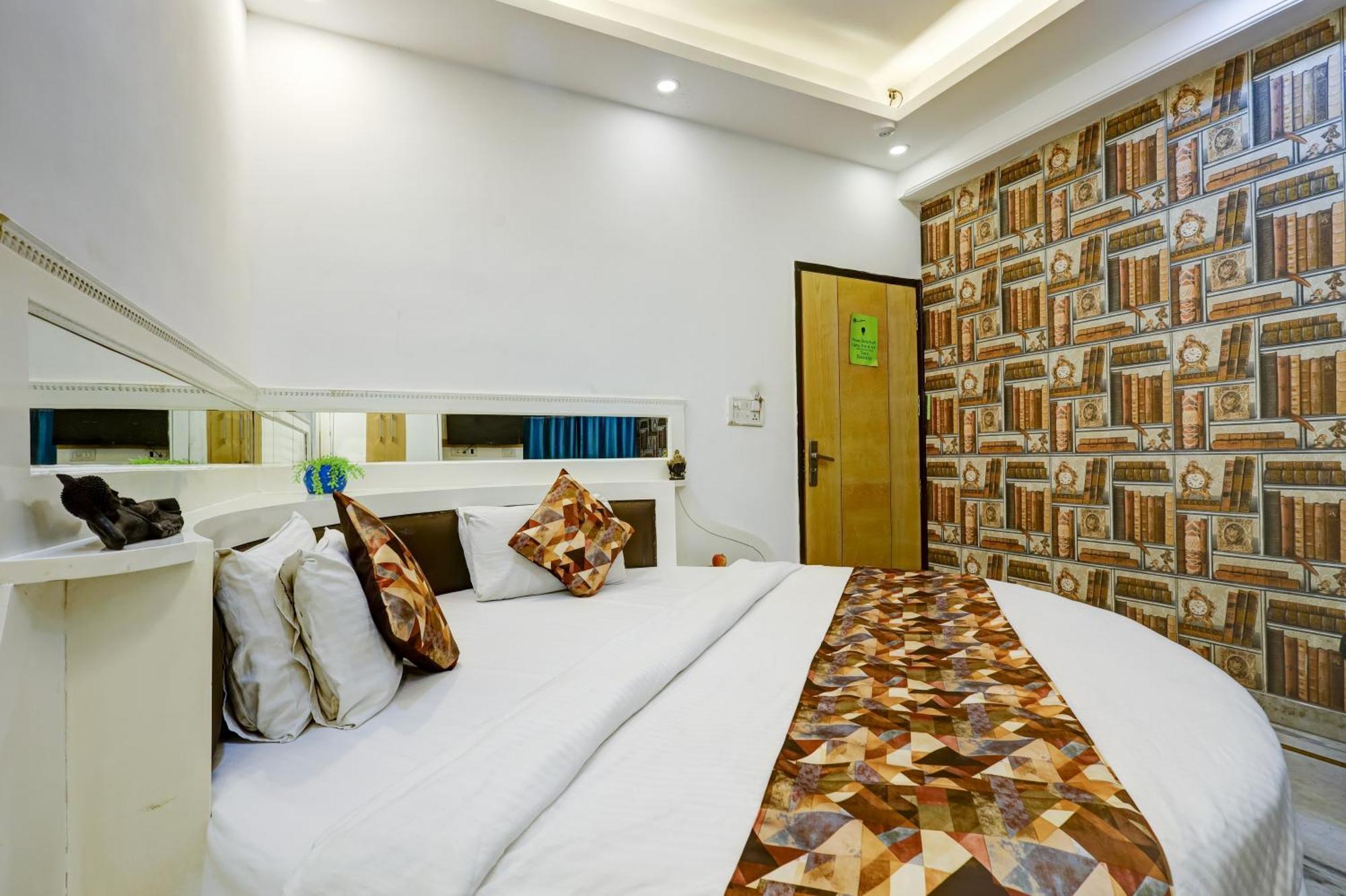 The Hindustan International - Traveller'S Choice Award 2025 Best Of Best Winning Hotel Нью-Дели Экстерьер фото